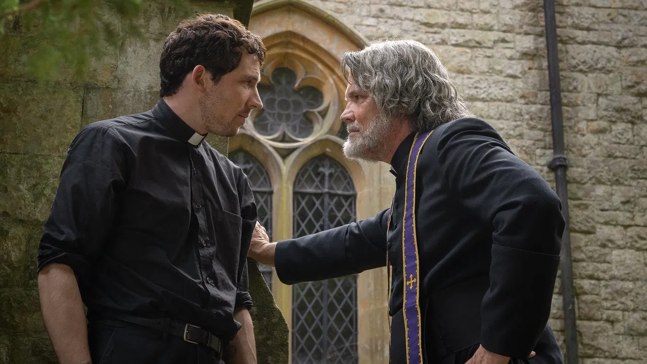 Wake Up Dead Man: A Knives Out Mystery Movie Screenshot 4 Wake Up Dead Man: A Knives Out Mystery Movie Screenshot 4